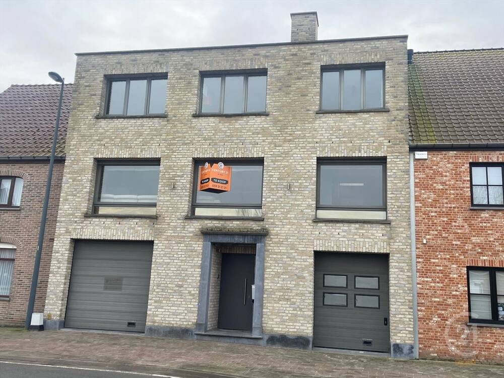 Huis te koop in Moere 8470 375000.00€ 4 slaapkamers 450.00m² - Zoekertje 378722