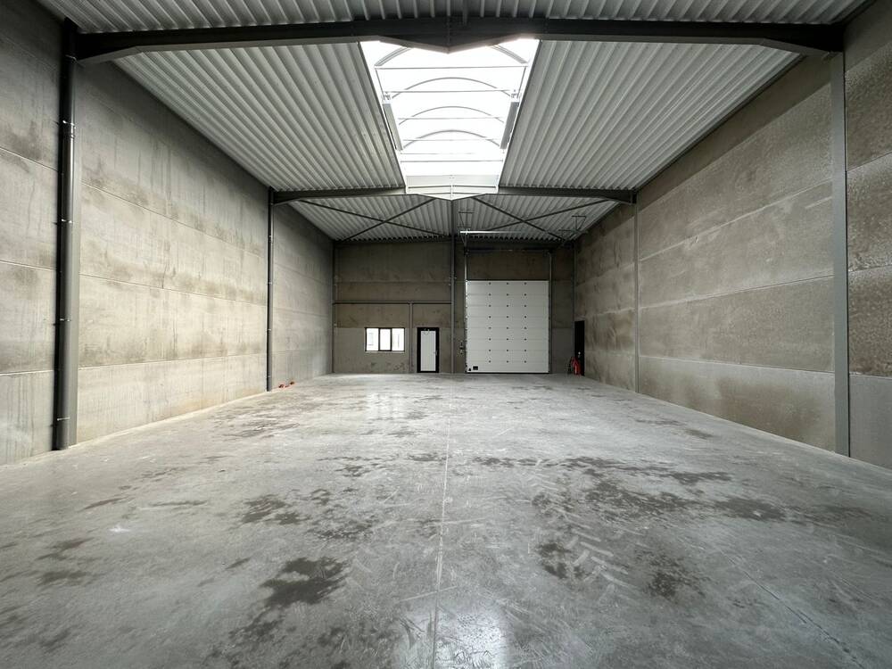 Handelszaak te koop in Waregem 8790 315000.00€ slaapkamers 220.00m² - Zoekertje 379692
