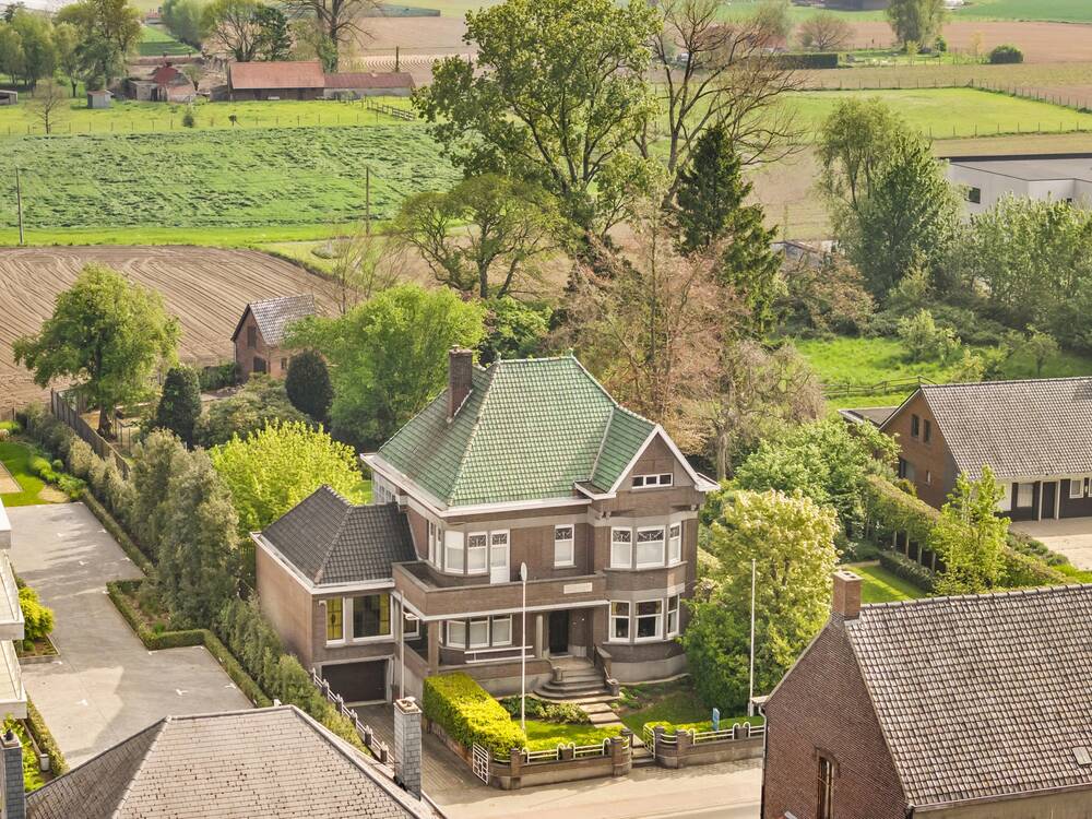 Huis te  koop in Anzegem 8570 585000.00€ 4 slaapkamers 600.00m² - Zoekertje 383234