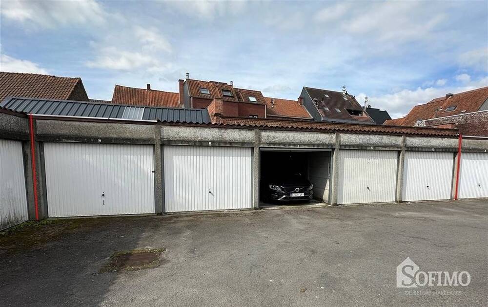 Parking & garage te koop in Roeselare 8800 24000.00€ slaapkamers m² - Zoekertje 384306