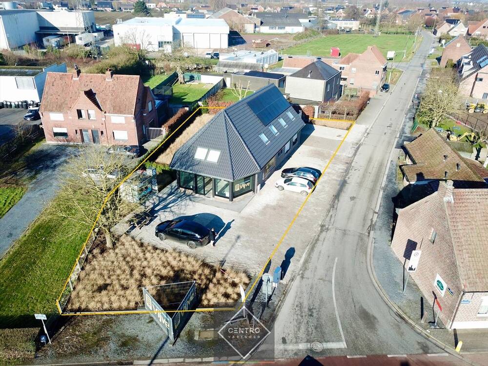 Handelszaak te  koop in Waregem 8790 0.00€ 10 slaapkamers 348.00m² - Zoekertje 384273