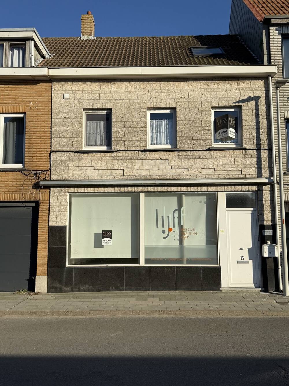 Mixgebouw te  koop in Bredene 8450 225000.00€ 3 slaapkamers 185.00m² - Zoekertje 419918