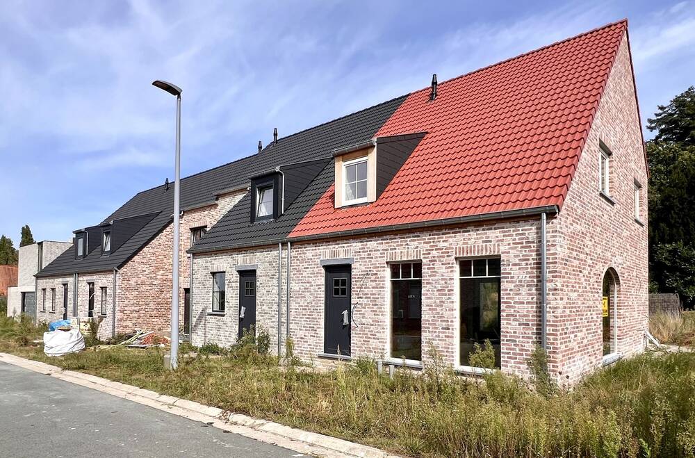 Huis te koop in Oostrozebeke 8780 313000.00€ 3 slaapkamers 150.00m² - Zoekertje 387527
