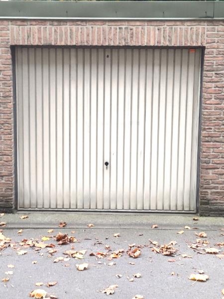 Parking & garage te  koop in Harelbeke 8530 19000.00€  slaapkamers m² - Zoekertje 387731