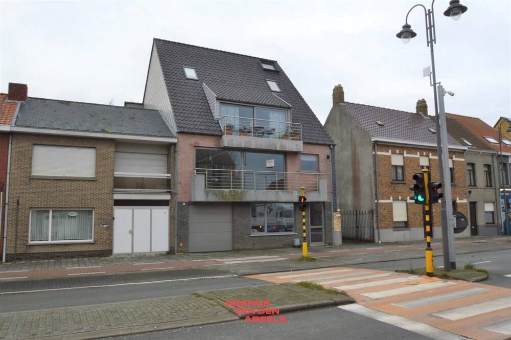 Appartement te  huur in Sijsele 8340 825.00€ 2 slaapkamers m² - Zoekertje 387480