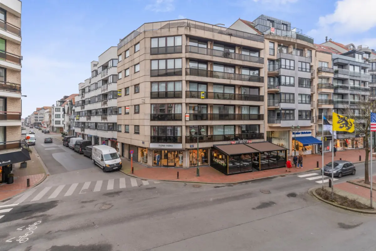Appartement te  koop in Knokke 8300 785000.00€ 3 slaapkamers 122.00m² - Zoekertje 388483