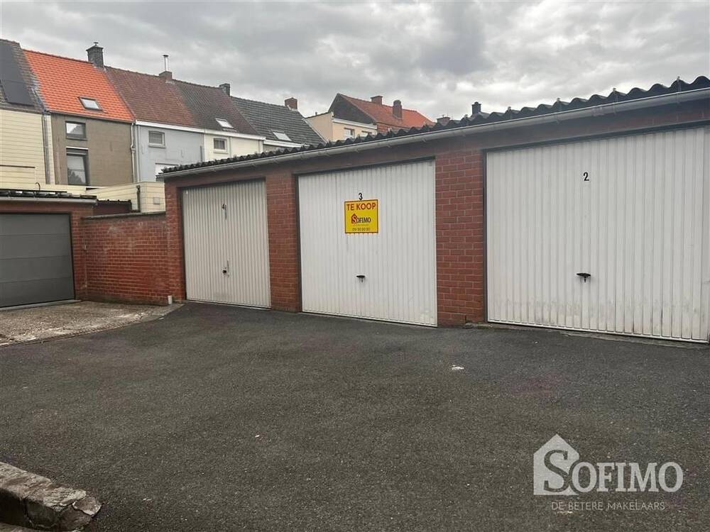 Parking & garage te koop in Roeselare 8800 19500.00€ slaapkamers m² - Zoekertje 388938