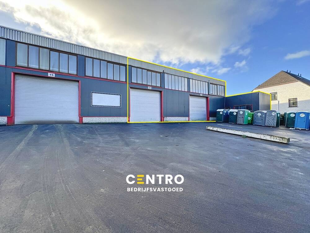Handelszaak te  huur in Vichte 8570 0.00€  slaapkamers 3562.30m² - Zoekertje 388142