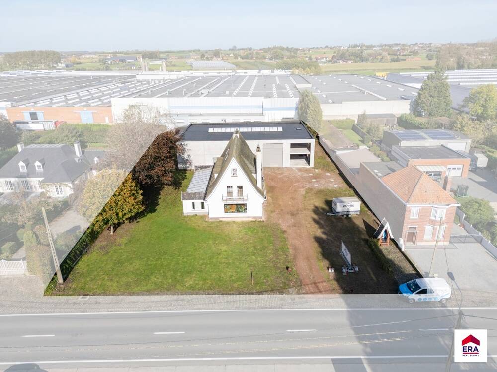 Huis te koop in Oostrozebeke 8780 949000.00€ 5 slaapkamers 326.00m² - Zoekertje 390890
