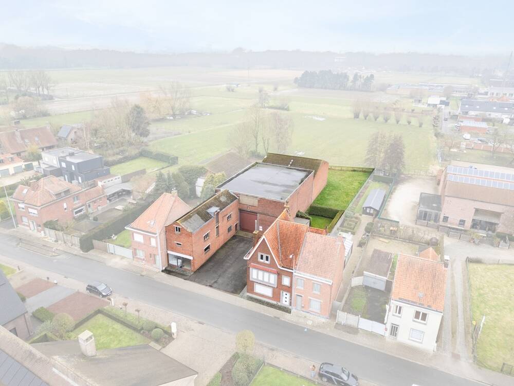 Handelszaak te koop in Izegem 8870 630000.00€ 3 slaapkamers 226.00m² - Zoekertje 391432