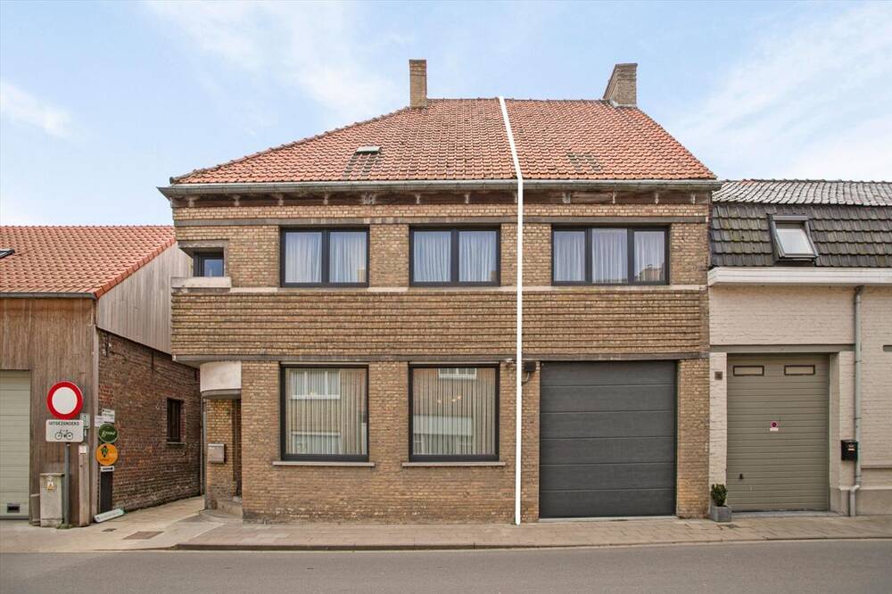 Huis te koop in Alveringem 8690 70000.00€ 6 slaapkamers 90.00m² - Zoekertje 390713
