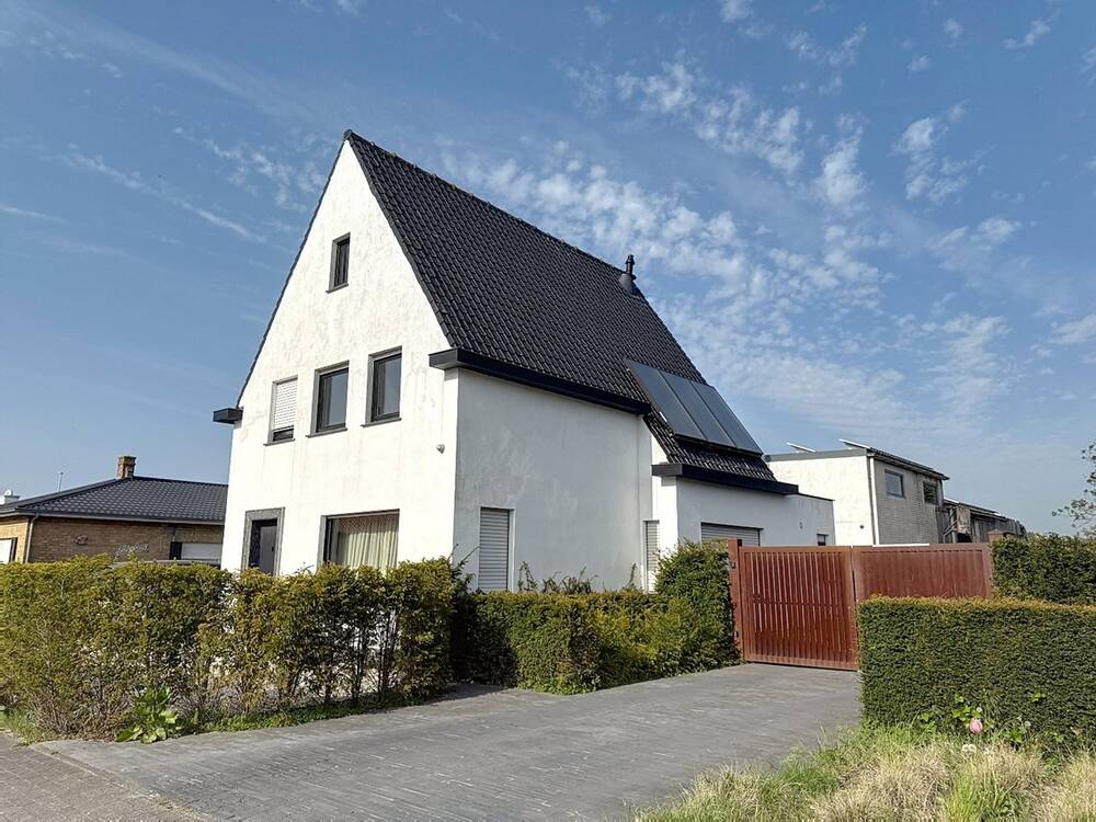 Huis te koop in Damme 8340 599000.00€ 3 slaapkamers 310.00m² - Zoekertje 392013