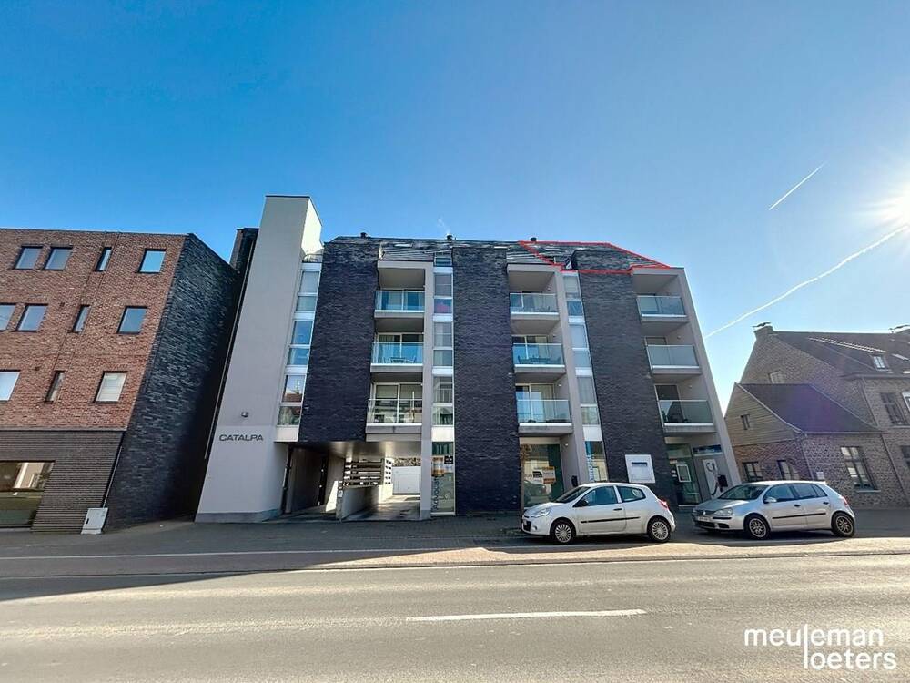 Appartement te  huur in Oostkamp 8020 895.00€ 2 slaapkamers m² - Zoekertje 393309