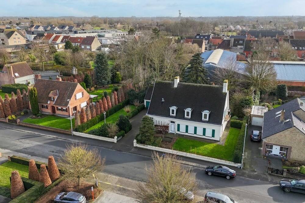 Villa te koop in Oudenburg 8460 629000.00€ 6 slaapkamers 341.00m² - Zoekertje 393163