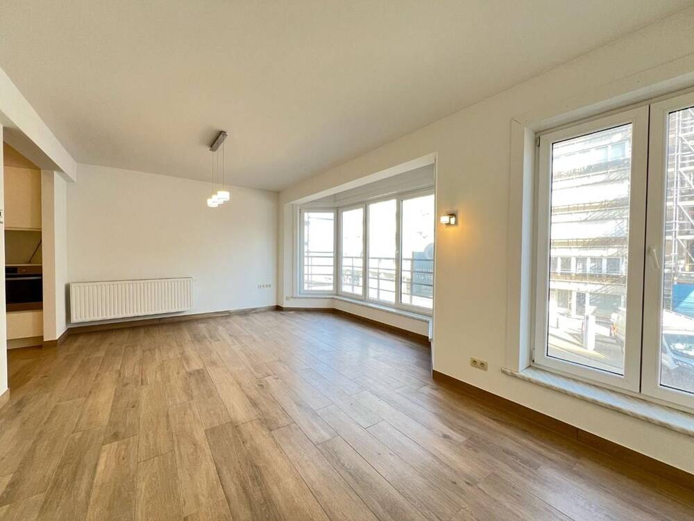 Appartement te  huur in Koksijde 8670 800.00€ 2 slaapkamers 76.00m² - Zoekertje 393211