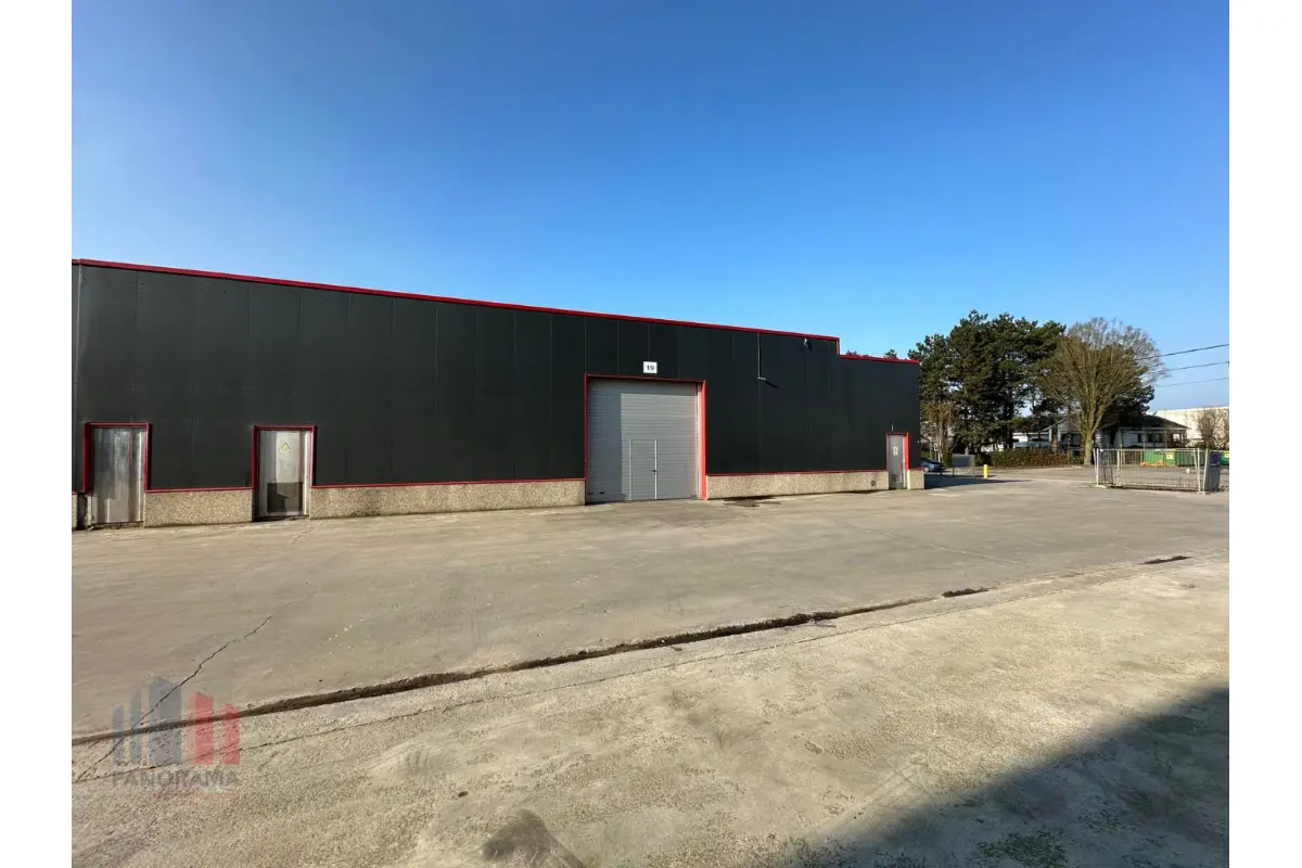 Handelszaak te  huur in Vichte 8570 2975.00€  slaapkamers 1240.00m² - Zoekertje 395501