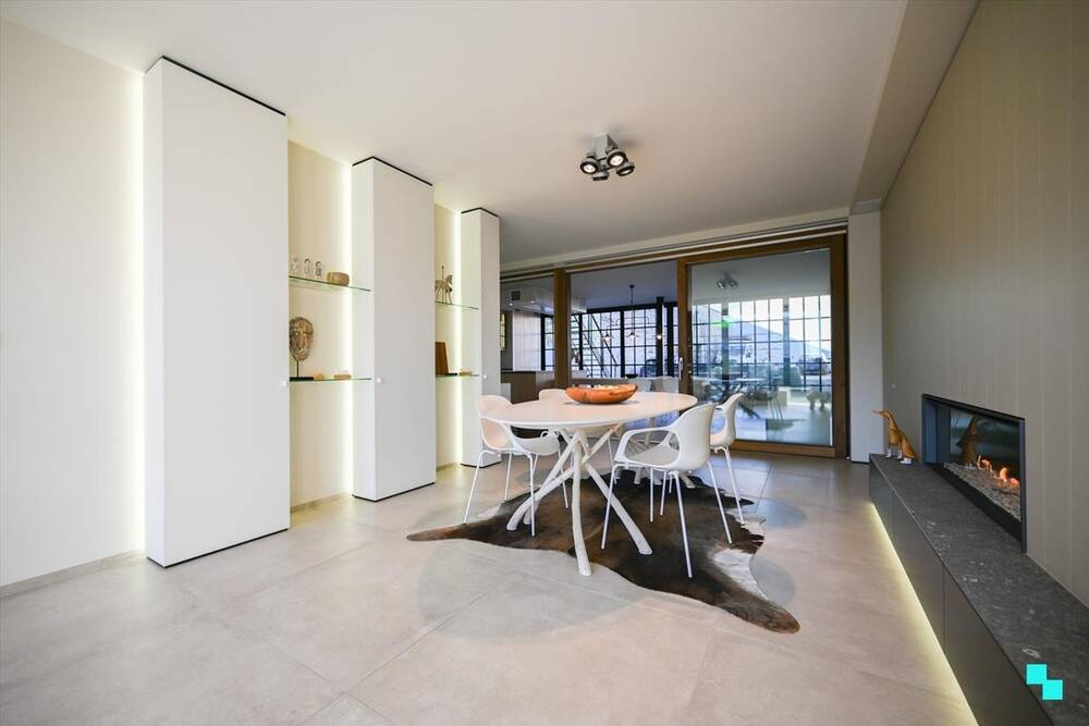 Handelszaak te  koop in Izegem 8870 379000.00€ 2 slaapkamers 171.00m² - Zoekertje 395781