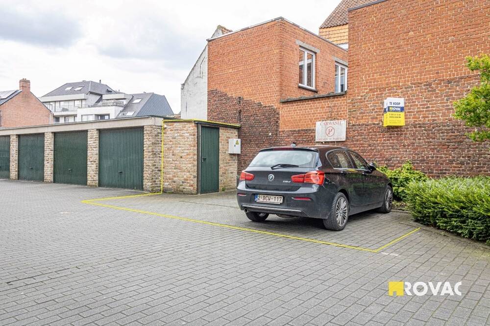 Parking & garage te koop in Izegem 8870 12500.00€ slaapkamers m² - Zoekertje 396864