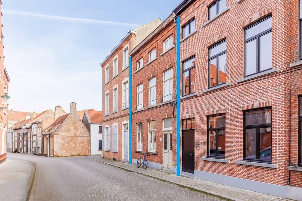 Appartementsgebouw te  koop in Brugge 8000 375000.00€ 4 slaapkamers m² - Zoekertje 396523