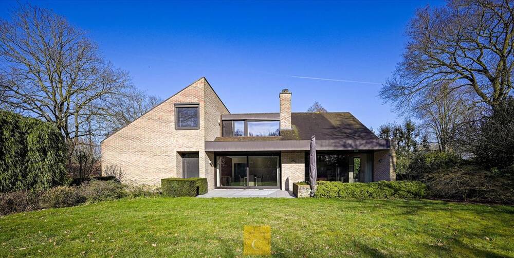Huis te koop in Jabbeke 8490 0.00€ 4 slaapkamers 392.00m² - Zoekertje 396934