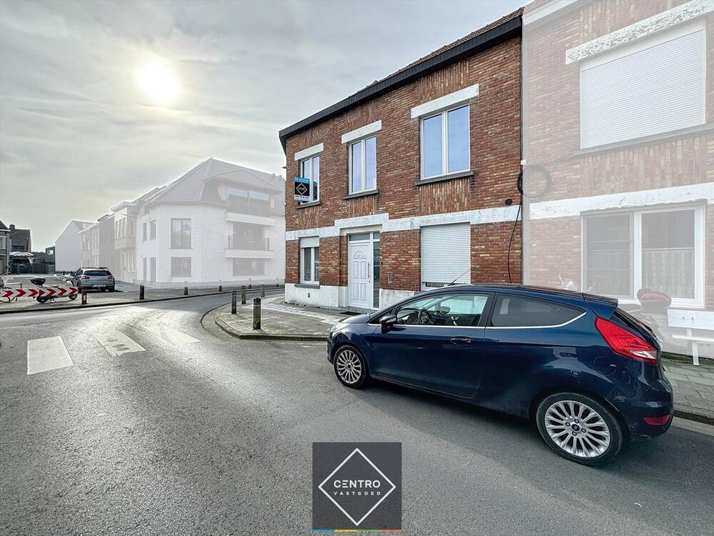Huis te koop in Blankenberge 8370 285000.00€ 4 slaapkamers 175.00m² - Zoekertje 397793
