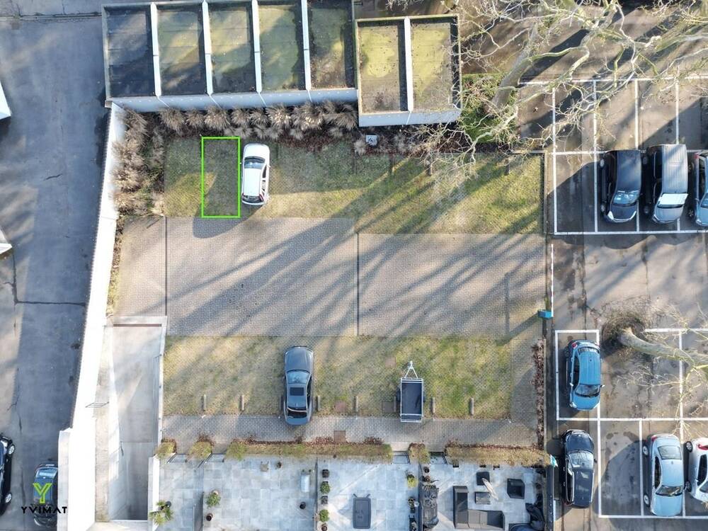 Parking & garage te koop in Zwevegem 8550 0.00€ slaapkamers m² - Zoekertje 400221