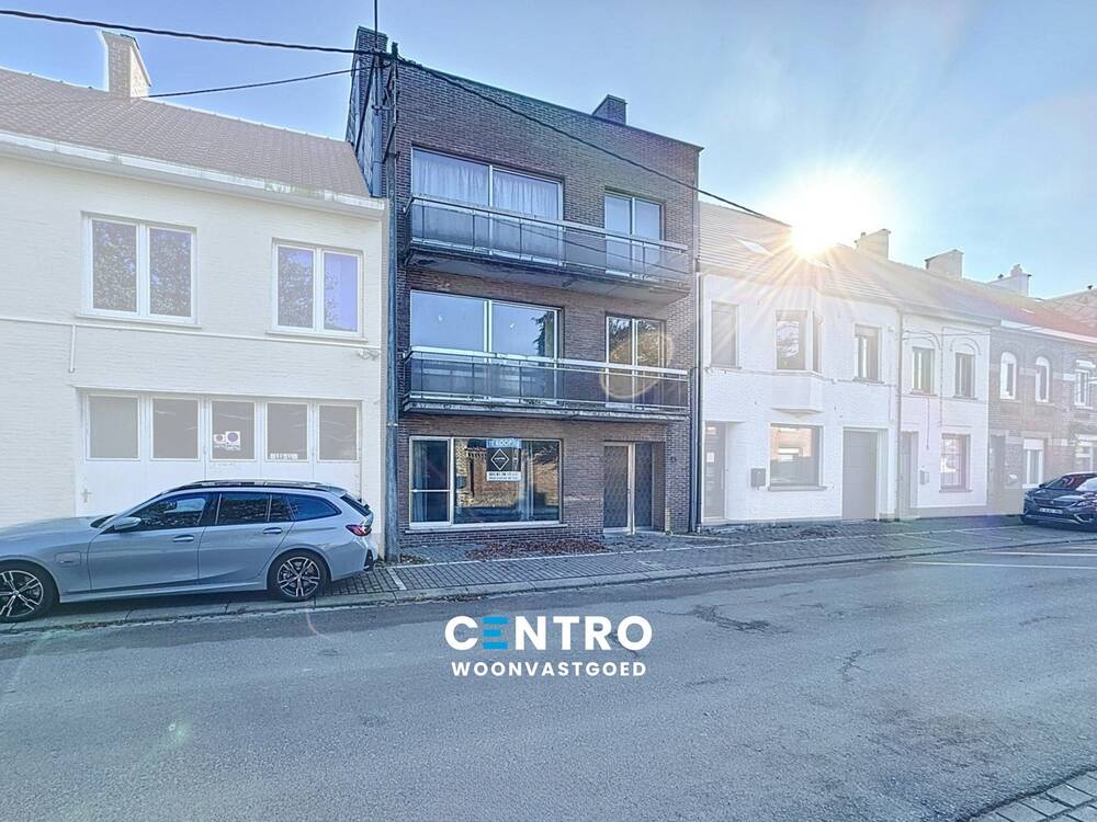 Appartementsgebouw te  koop in Roeselare 8800 0.00€ 9 slaapkamers 335.00m² - Zoekertje 399201