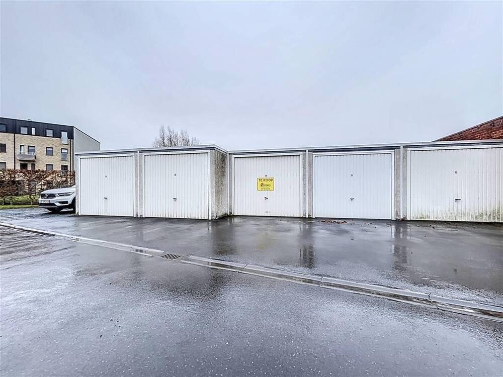 Parking & garage te koop in Ieper 8900 32000.00€ slaapkamers 19.00m² - Zoekertje 400022