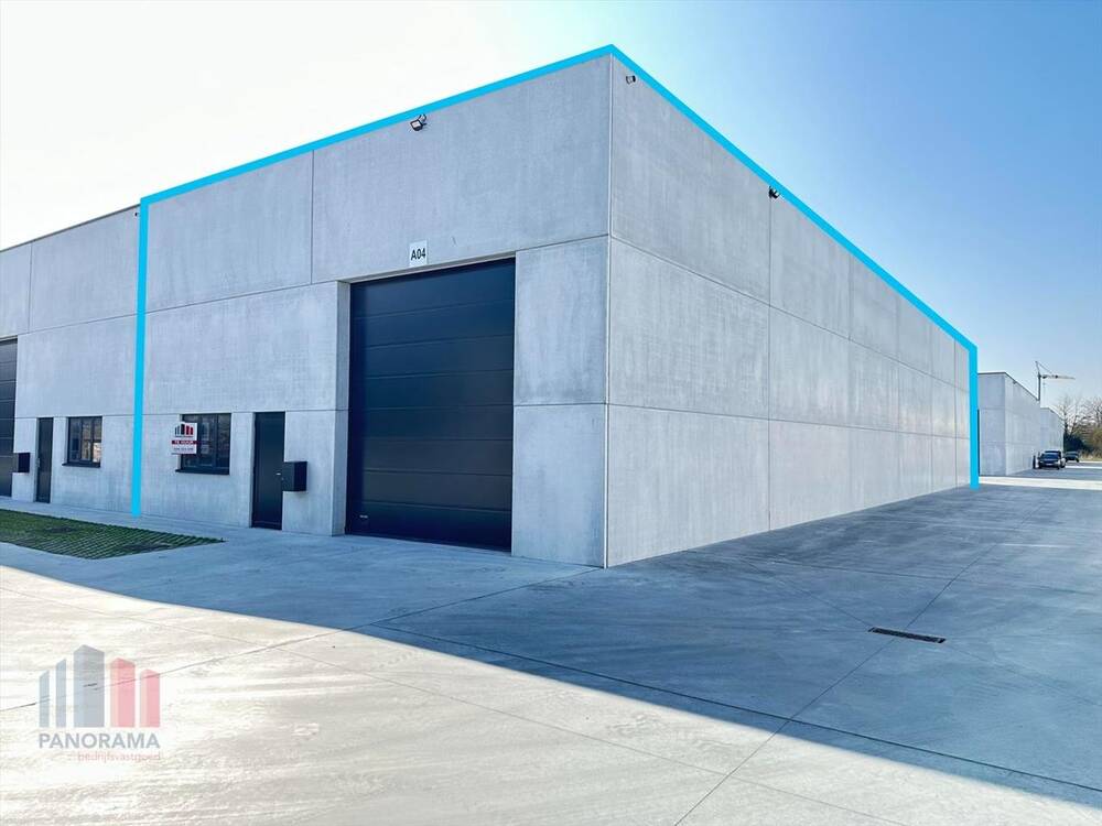 Handelszaak te  koop in Waregem 8790 669500.00€  slaapkamers 450.00m² - Zoekertje 399464