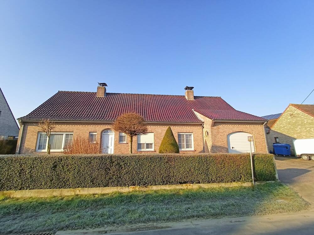 Huis te  koop in Vlamertinge 8908 460000.00€ 3 slaapkamers 193.00m² - Zoekertje 401713
