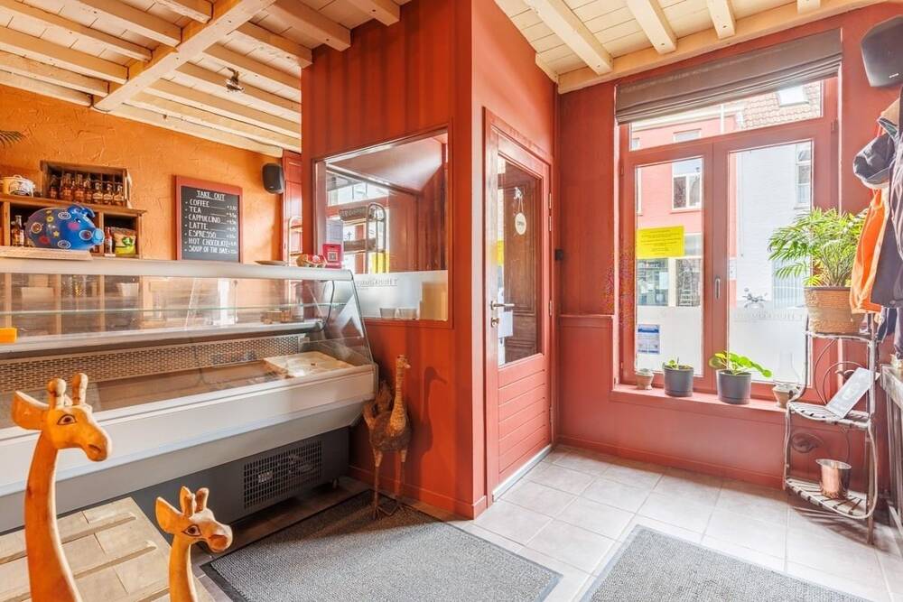 Appartementsgebouw te  koop in Brugge 8000 419000.00€  slaapkamers 212.00m² - Zoekertje 402712