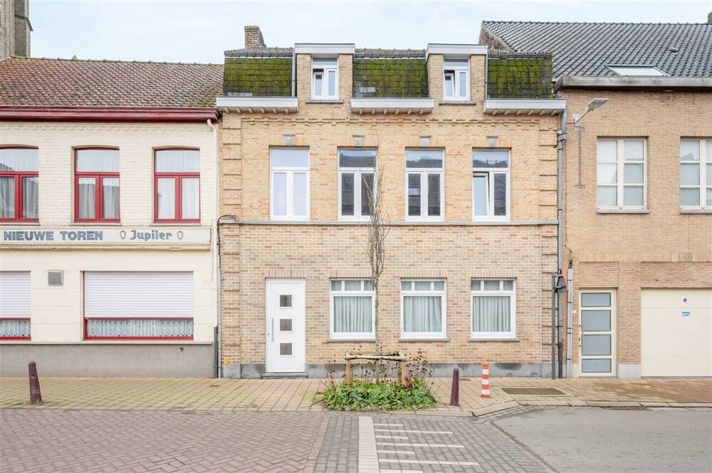 Handelszaak te koop in Poperinge 8970 315000.00€ 4 slaapkamers 259.00m² - Zoekertje 403879