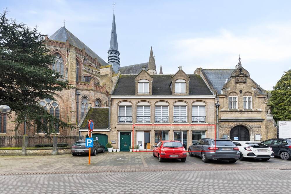 Handelszaak te koop in Veurne 8630 299500.00€ 0 slaapkamers m² - Zoekertje 404055