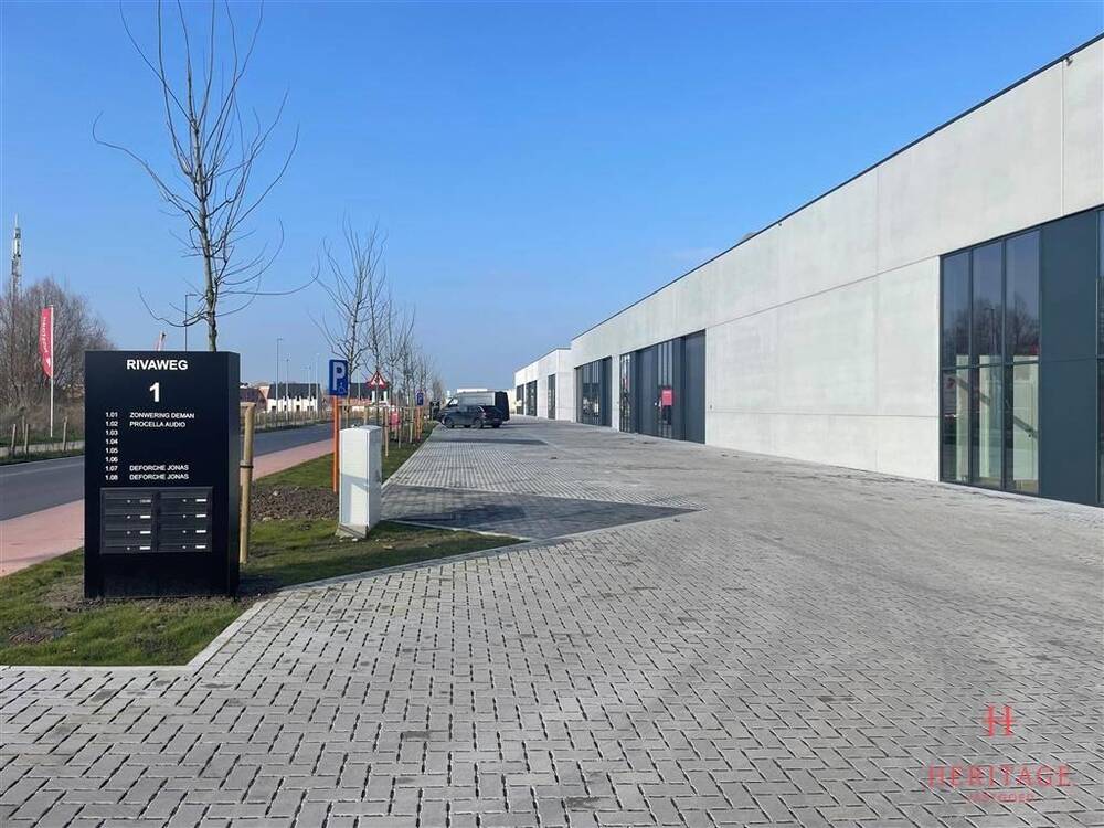 Handelszaak te  huur in Dentergem 8720 1090.00€  slaapkamers 285.00m² - Zoekertje 403483
