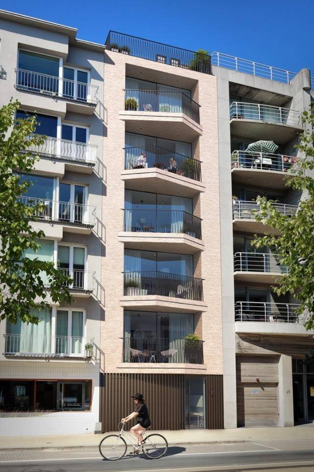 Appartement te  koop in Oostduinkerke 8670 425000.00€ 2 slaapkamers 75.00m² - Zoekertje 404608