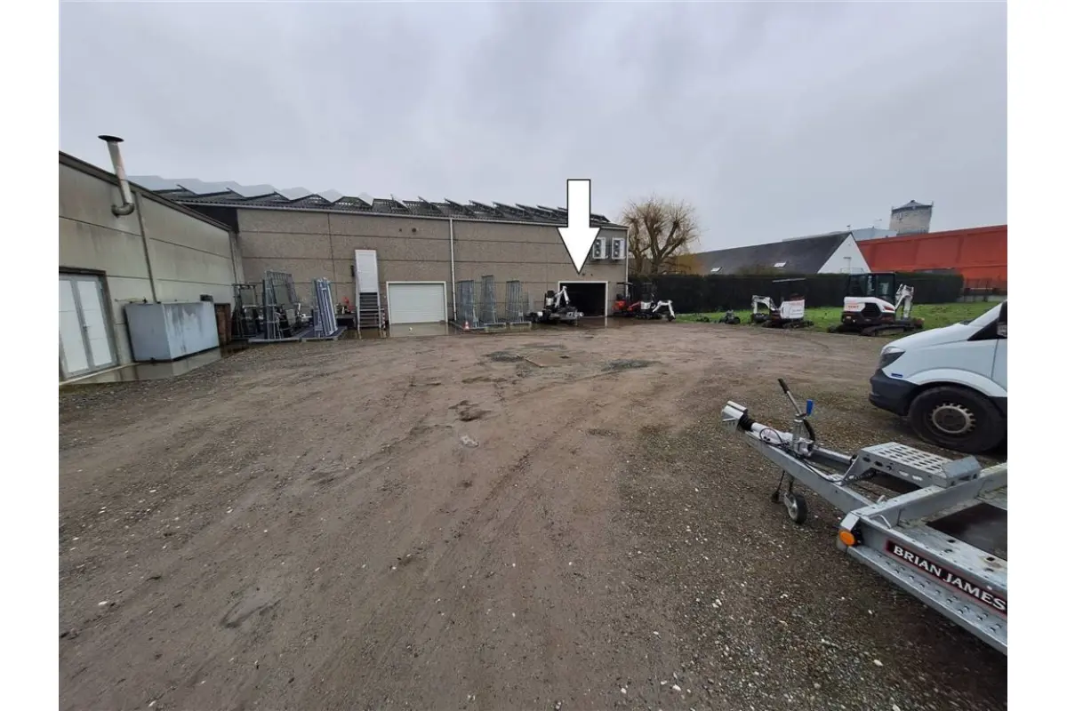 Parking & garage te  huur in Kuurne 8520 300.00€  slaapkamers m² - Zoekertje 407034