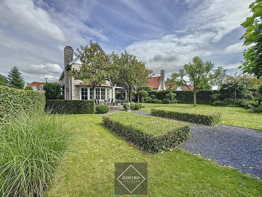 Huis te koop in Knokke-Heist 8300 849000.00€ 4 slaapkamers 245.00m² - Zoekertje 408408