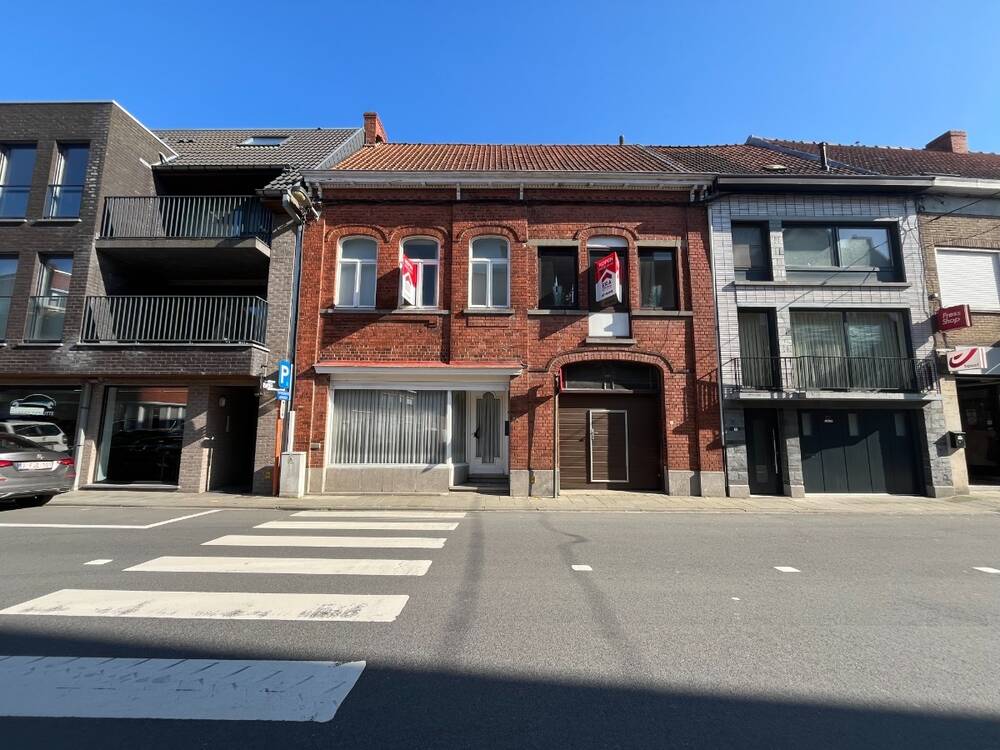 Huis te koop in Wevelgem 8560 185000.00€ 4 slaapkamers 340.00m² - Zoekertje 505416