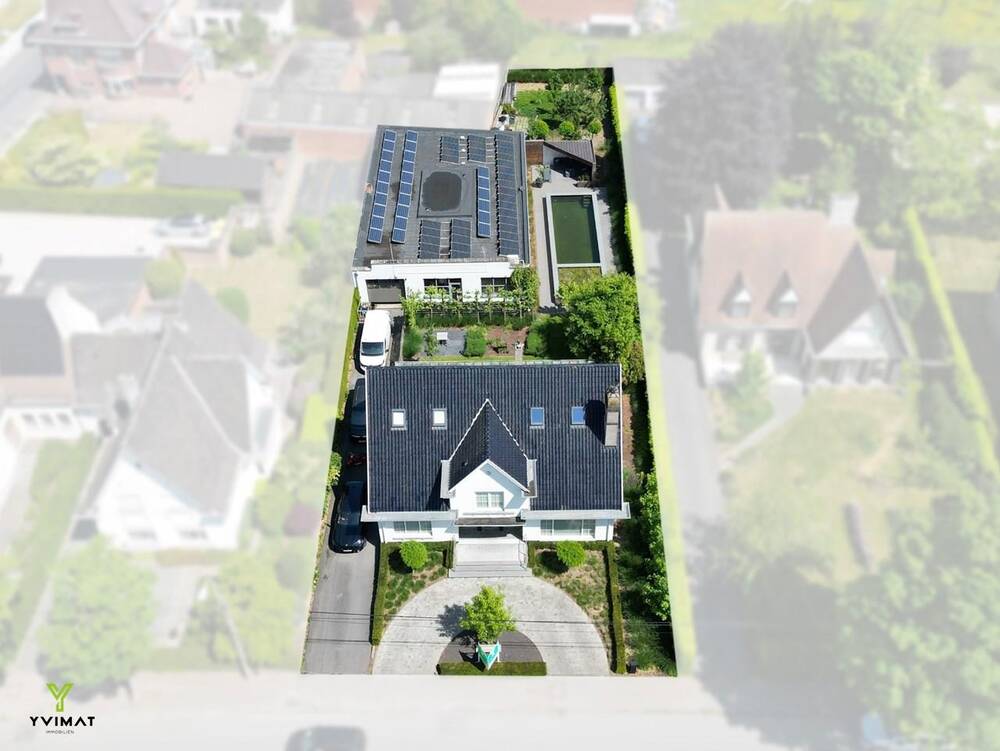 Huis te koop in Zwevegem 8550 0.00€ 4 slaapkamers 322.00m² - Zoekertje 408734