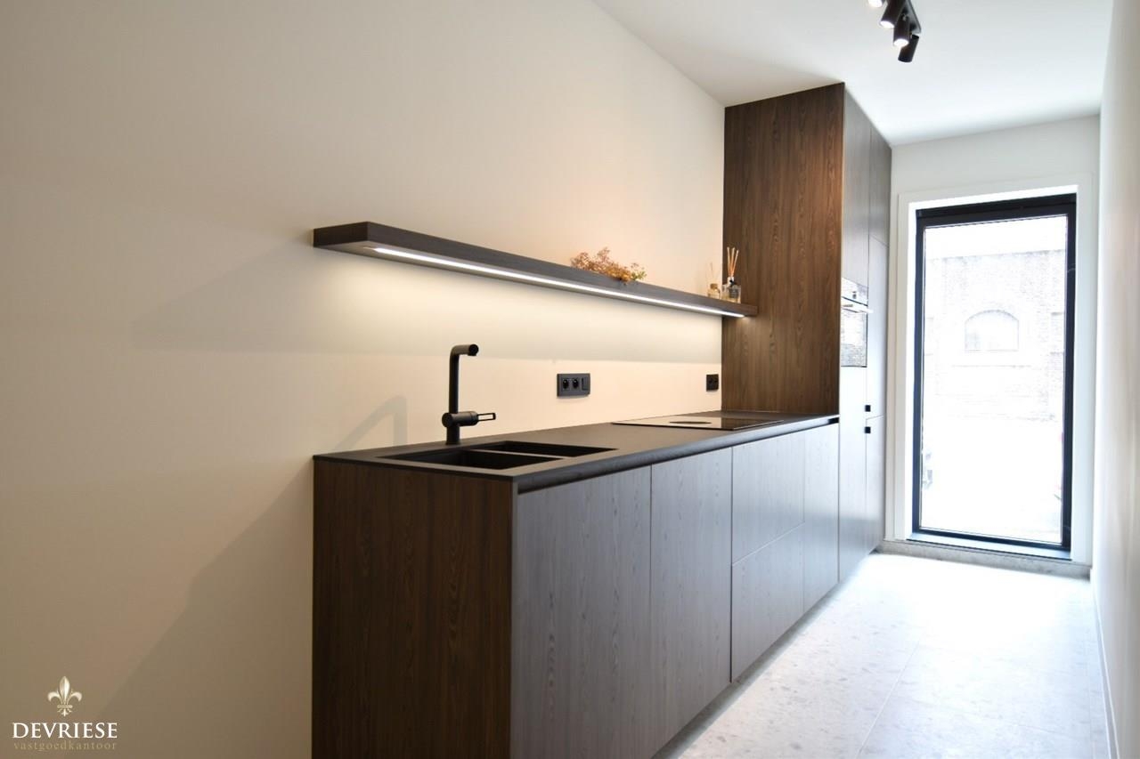 Benedenverdieping te  huur in Kortrijk 8500 1050.00€ 2 slaapkamers 89.00m² - Zoekertje 412030