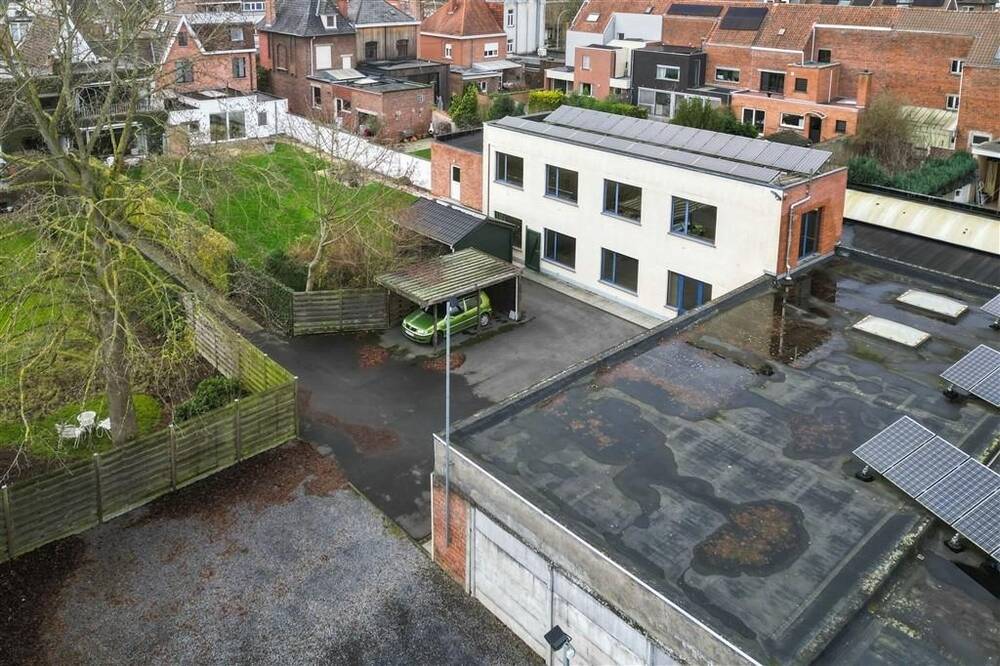 Handelszaak te koop in Kortrijk 8500 495000.00€ 5 slaapkamers m² - Zoekertje 412281