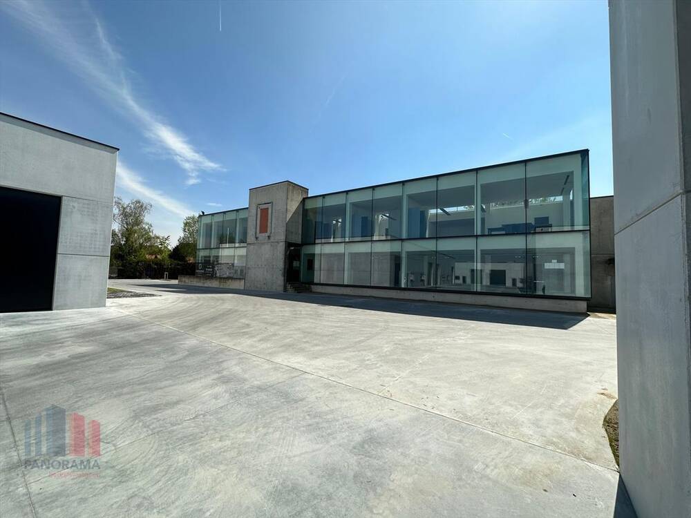 Handelszaak te huur in Waregem 8790 3870.00€ slaapkamers 404.00m² - Zoekertje 413692
