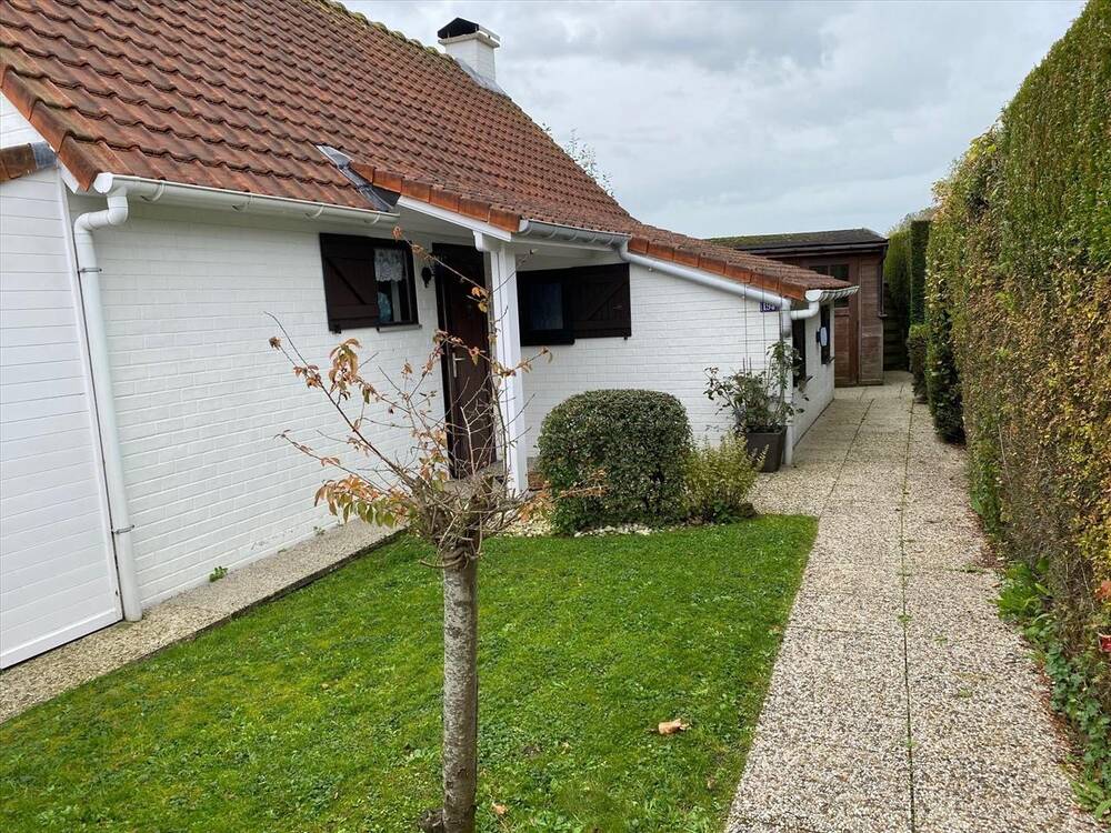 Huis te koop in Adinkerke 8660 230000.00€ 3 slaapkamers m² - Zoekertje 416190