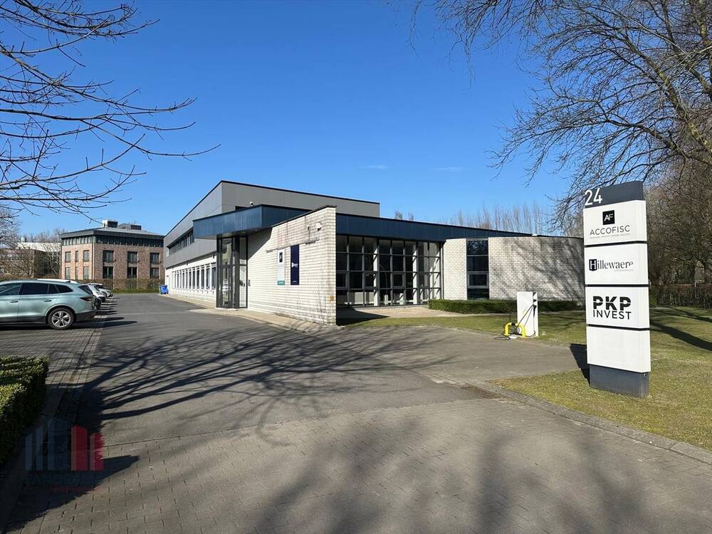 Handelszaak te huur in Kortrijk 8500 1000.00€ slaapkamers 25.00m² - Zoekertje 417802
