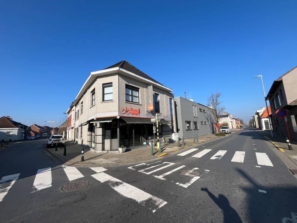 Handelszaak te koop in Wevelgem 8560 325000.00€ 3 slaapkamers 120.00m² - Zoekertje 418942