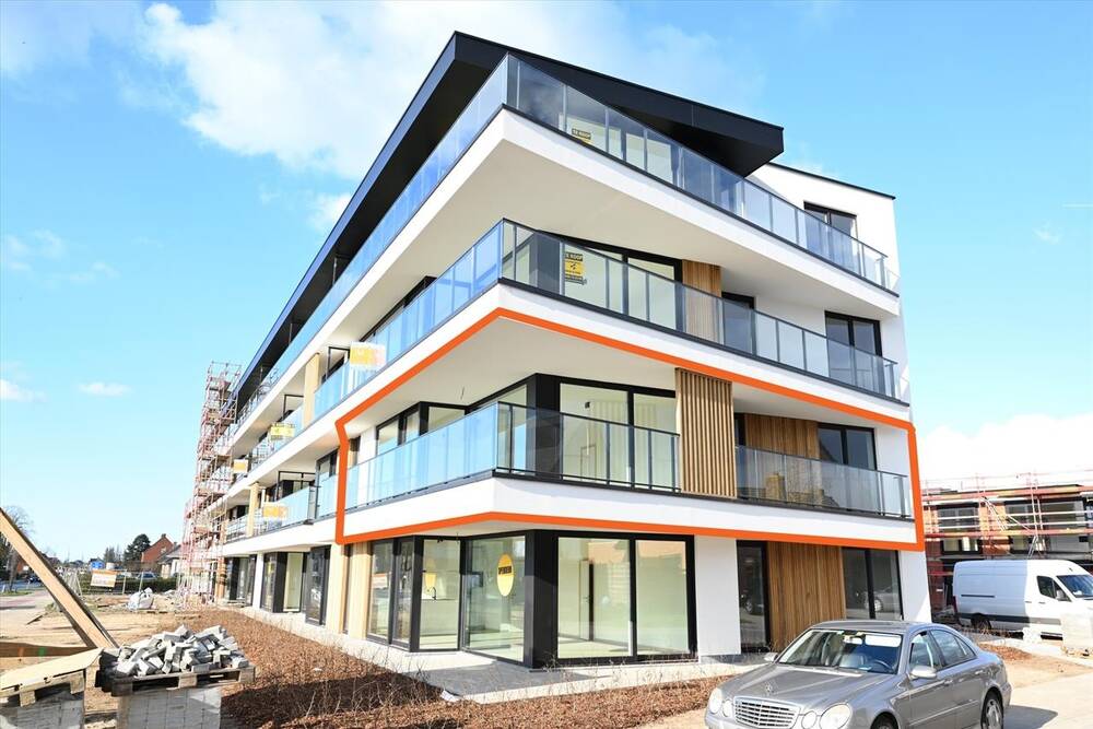 Appartement te koop in Zwevezele 8750 305500.00€ 3 slaapkamers m² - Zoekertje 418648