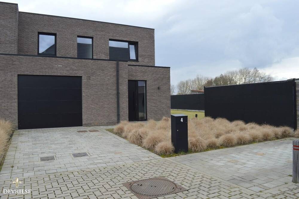 Huis te  huur in Gullegem 8560 1200.00€ 4 slaapkamers 184.00m² - Zoekertje 419323