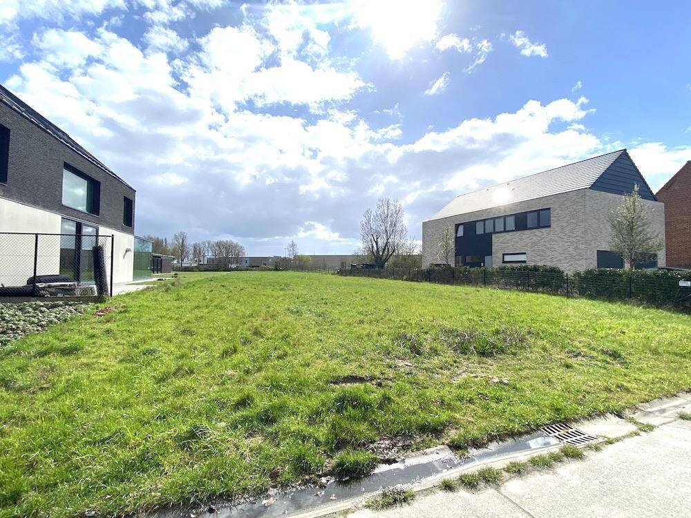 Grond te koop in Roeselare 8800 299000.00€ slaapkamers m² - Zoekertje 419719