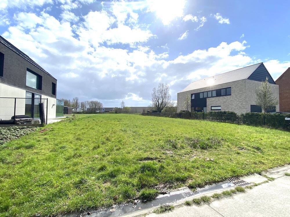 Bouwgrond te koop in Roeselare 8800 299000.00€ slaapkamers m² - Zoekertje 419719