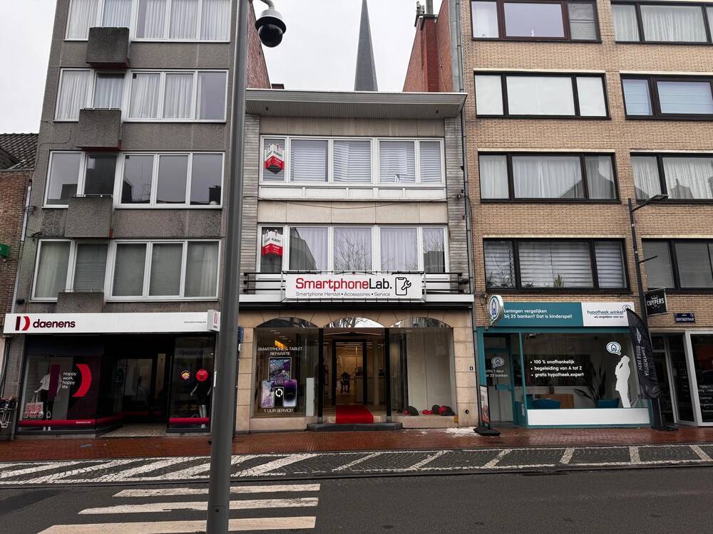 Handelszaak te  koop in Izegem 8870 0.00€  slaapkamers 179.00m² - Zoekertje 419832
